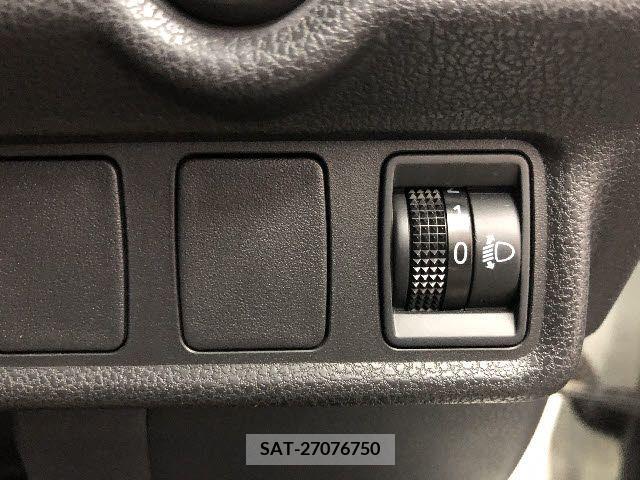 Nissan NOTE 2013-05 376881-17
