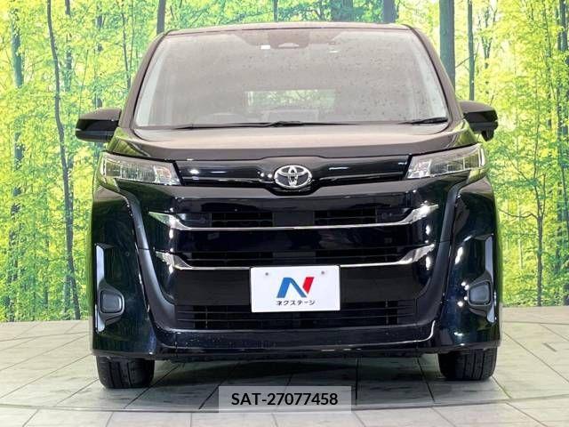 Toyota NOAH 2023-04 374106-15