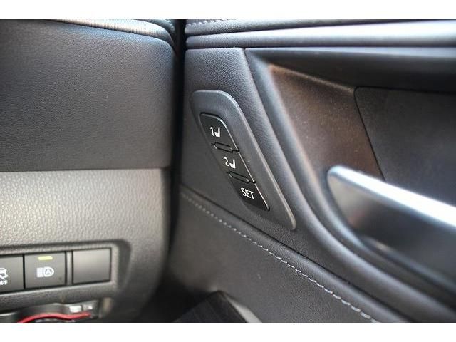 Toyota HARRIER HYBRID 2020-08 15220-6