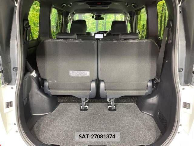 Toyota VOXY 2018-10 288873-11
