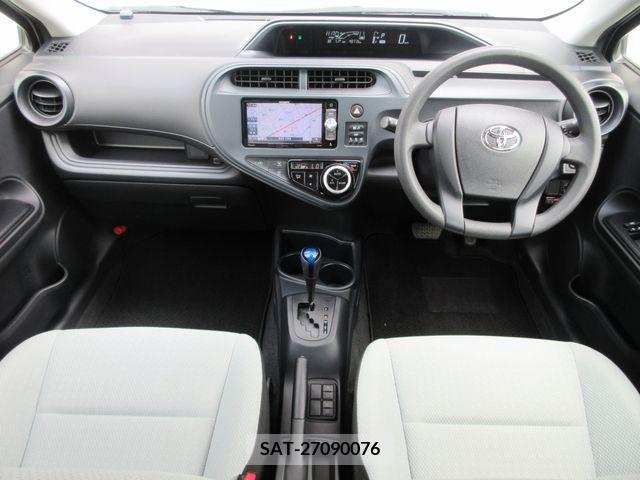 Toyota AQUA 2019-05 344814-1
