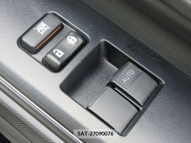 Toyota AQUA 2019-05 344814-9