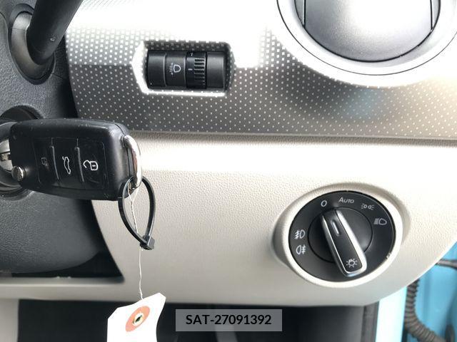VolksWagen UP! 2017-03 221780-18