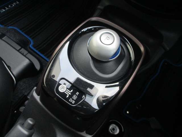 Nissan NOTE 2018-03 188008-8