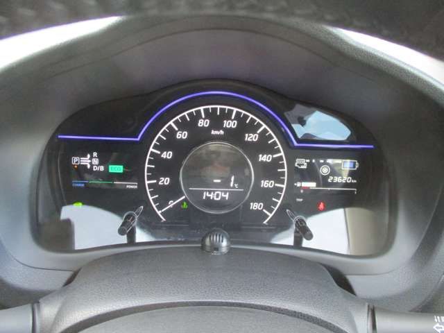 Nissan NOTE 2018-03 188008-4