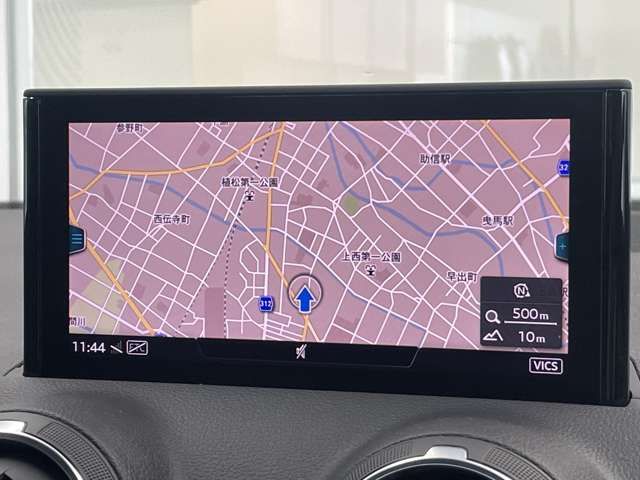 Audi Q2 2019-12 15805-13