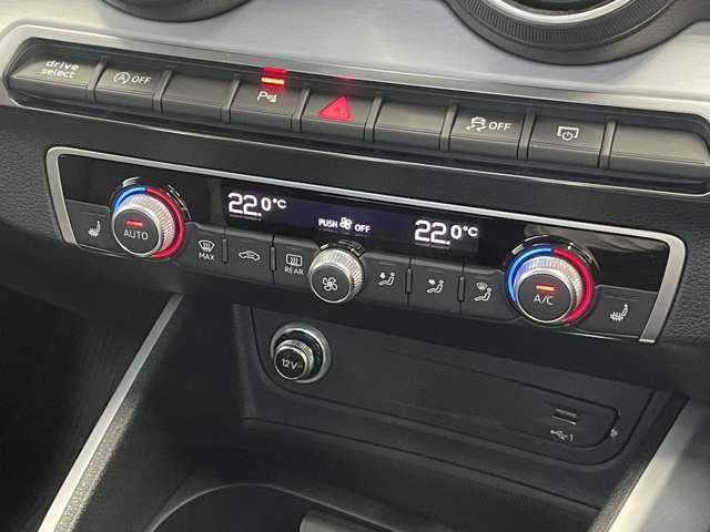 Audi Q2 2019-12 15805-16