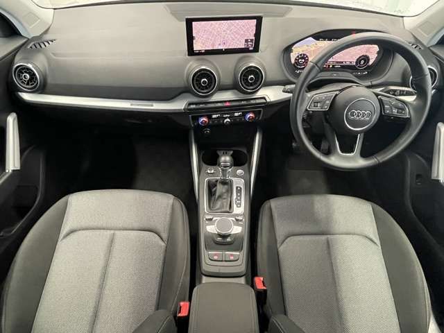 Audi Q2 2019-12 15805-5