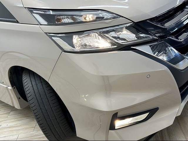 Nissan SERENA 2017-01 25503-19