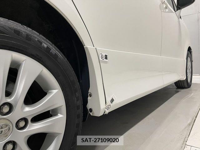 Toyota VOXY 2011-06 370434-28