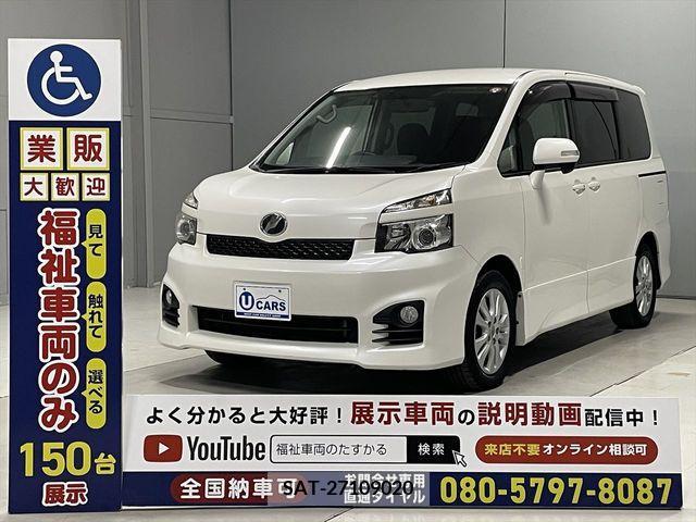 Toyota VOXY 2011-06 370434-17