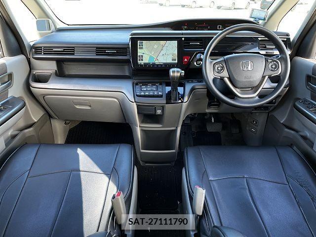 Honda e 2015-05 219197-1