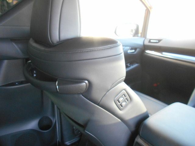 Toyota VELLFIRE 2019-01 28610-11