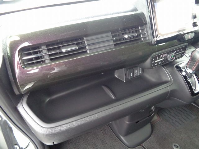 Honda N BOX CUSTOM 2020-09 21672-17
