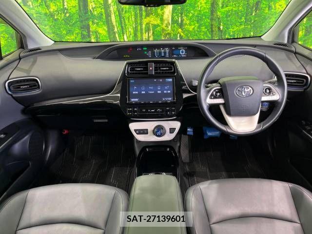 Toyota PRIUS 2018-02 322385-1
