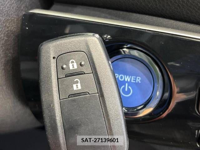 Toyota PRIUS 2018-02 322385-7