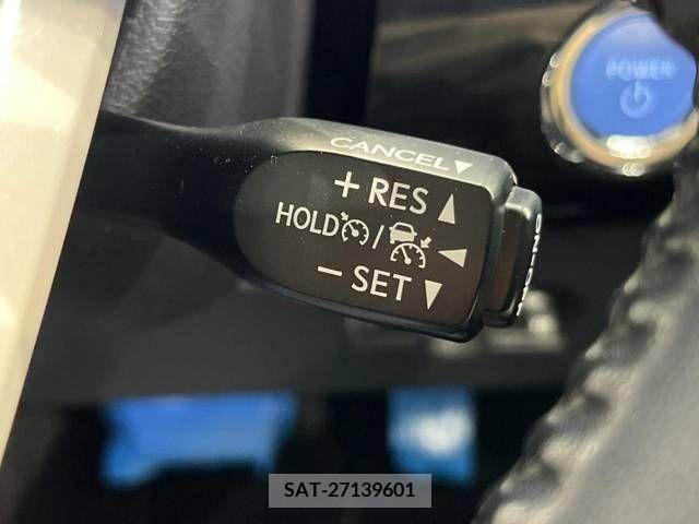 Toyota PRIUS 2018-02 322385-3