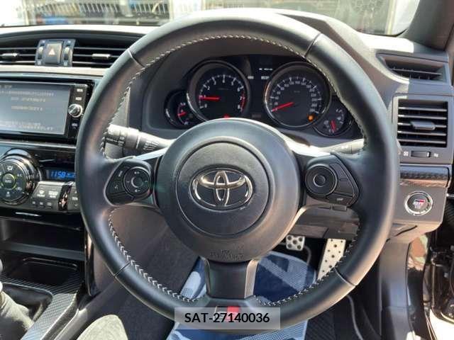 Toyota MARK X 2019-04 276299-11