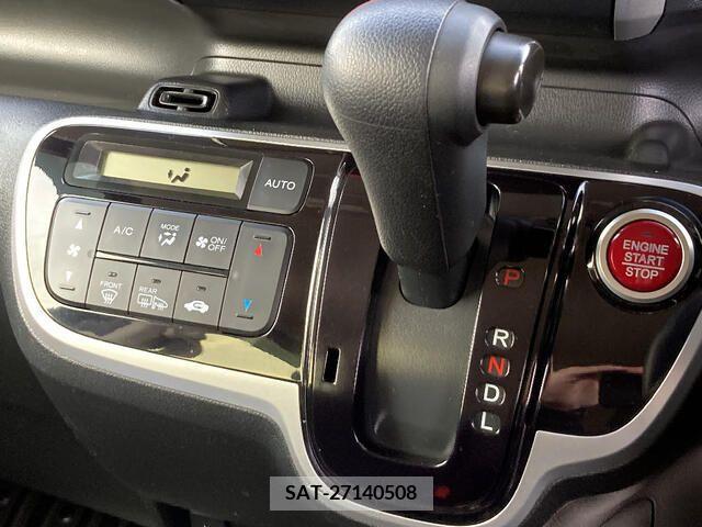 Honda N BOX 2017-06 210022-5