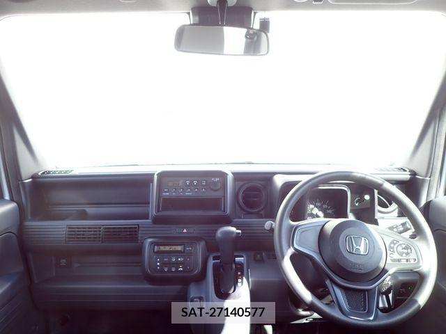 Honda N-VAN 2020-02 222818-1