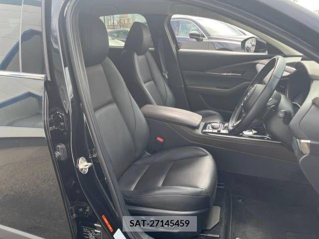 Mazda CX-30 2021-12 236942-8