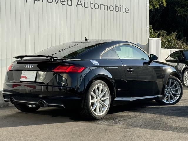 Audi TT 2016-10 17364-1