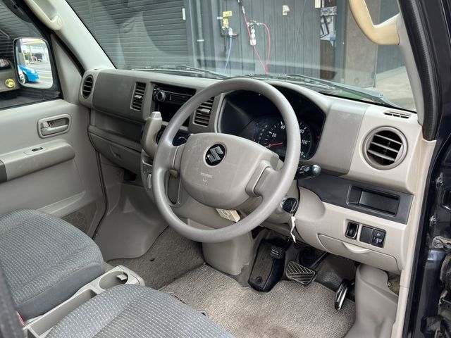 Suzuki EVERY 2013-08 24998-1