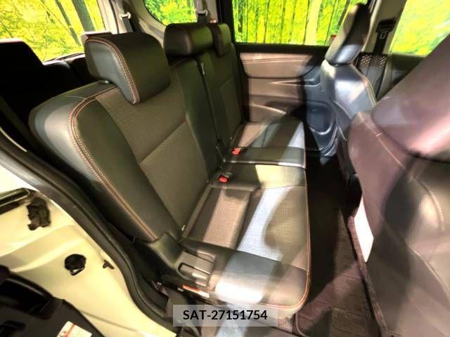 Toyota SIENTA 2018-05 314681-8
