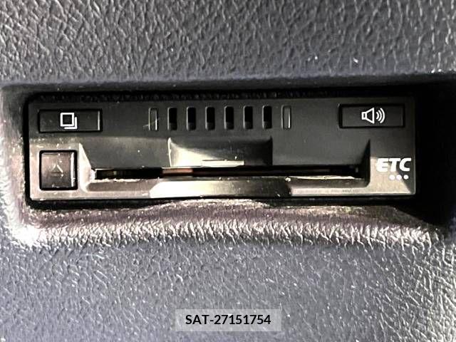Toyota SIENTA 2018-05 314681-6