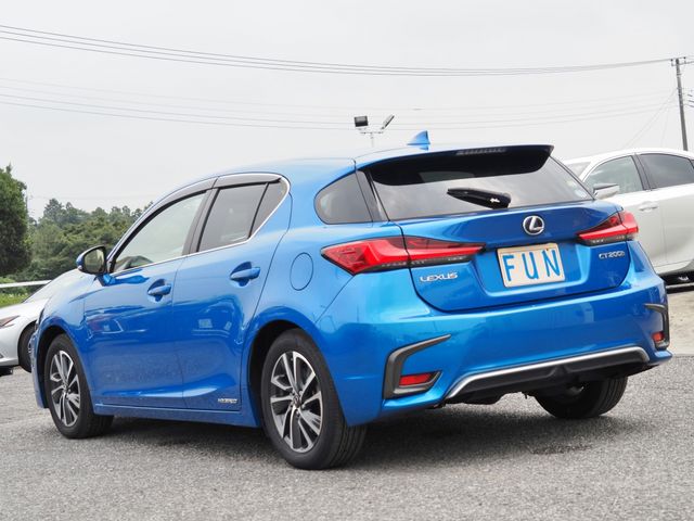 Lexus CT 2018-09 21813-5