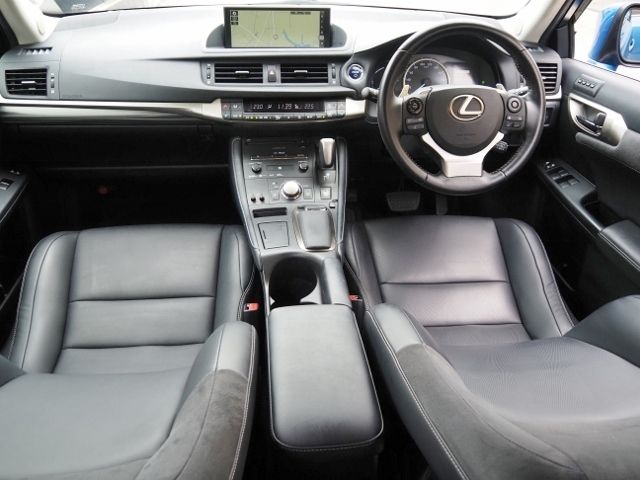 Lexus CT 2018-09 21813-9