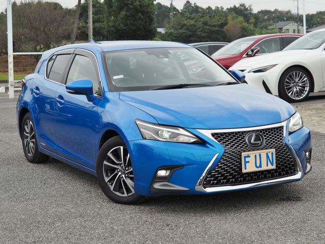 Lexus CT 2018-09 21813-2