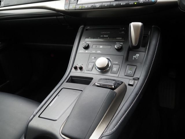 Lexus CT 2018-09 21813-20