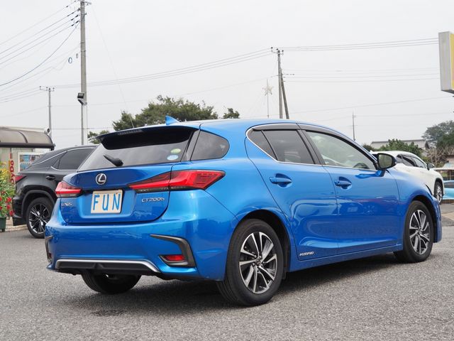Lexus CT 2018-09 21813-4