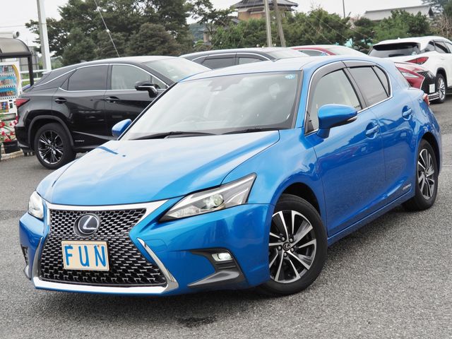Lexus CT 2018-09 21813-3