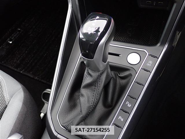 VolksWagen POLO 2022-09 335945-15