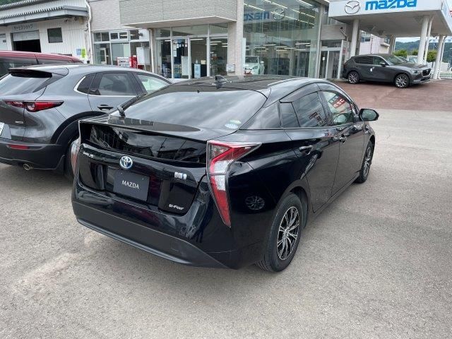 Toyota PRIUS 2016-05 6339-2