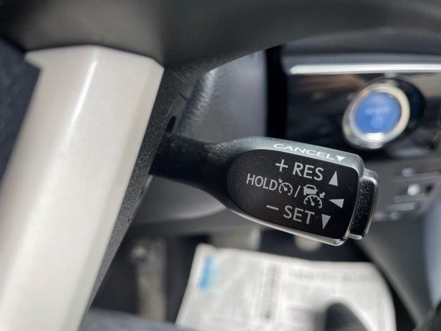 Toyota PRIUS 2016-05 6339-12