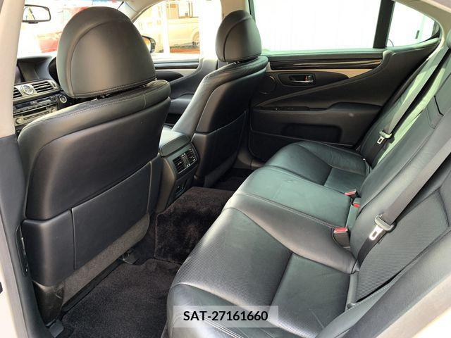 Lexus LS 2015-03 234789-5
