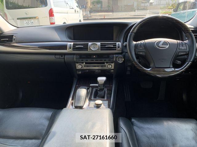Lexus LS 2015-03 234789-1