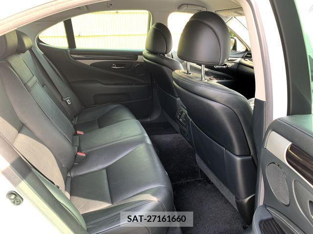Lexus LS 2015-03 234789-6