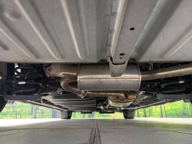 Toyota VOXY 2015-01 24766-19