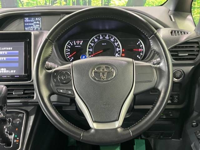 Toyota VOXY 2015-01 24766-11