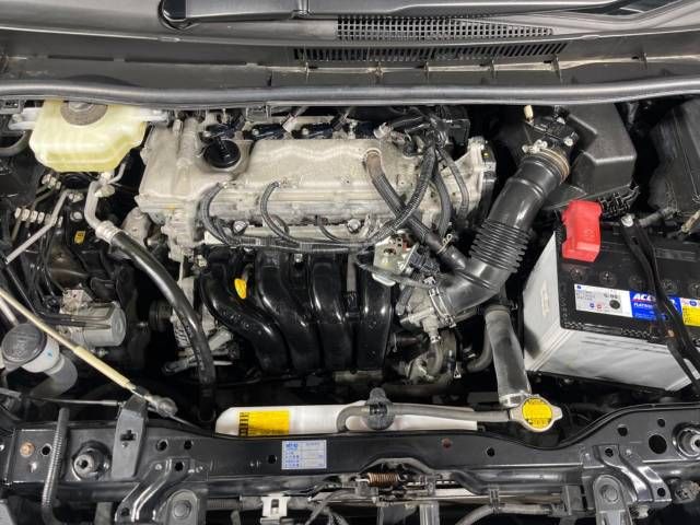 Toyota VOXY 2015-01 24766-18