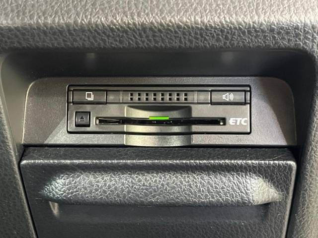 Toyota VOXY 2015-01 24766-6