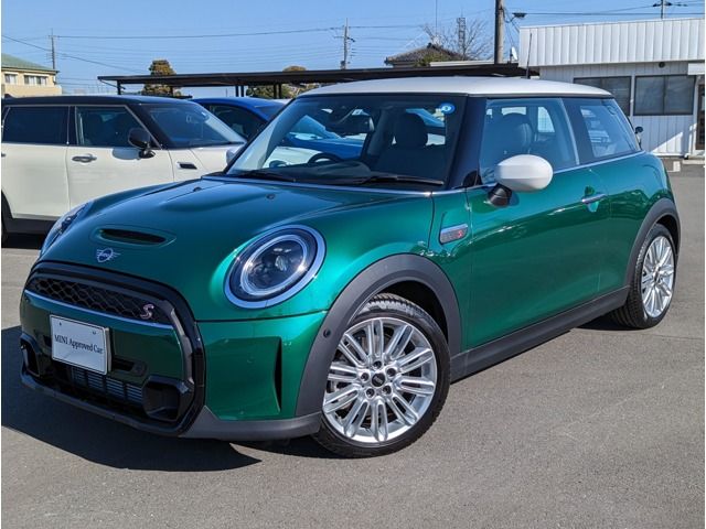 Bmw MINI 2022-08 23023-0