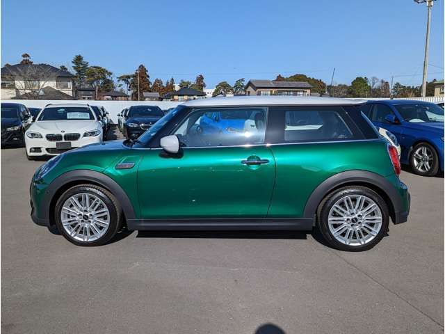 Bmw MINI 2022-08 23023-6
