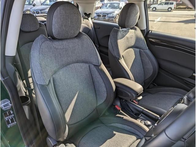 Bmw MINI 2022-08 23023-12