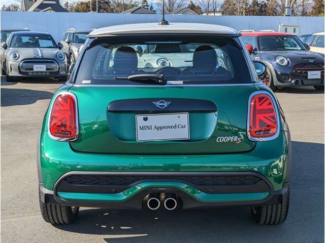 Bmw MINI 2022-08 23023-4