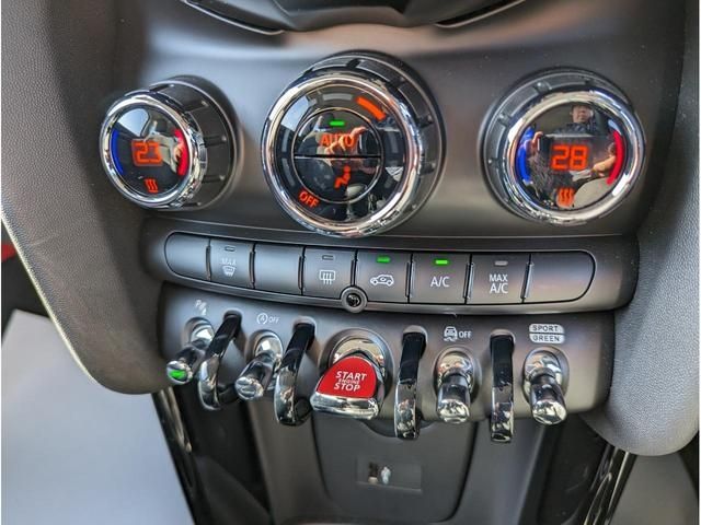 Bmw MINI 2022-08 23023-18